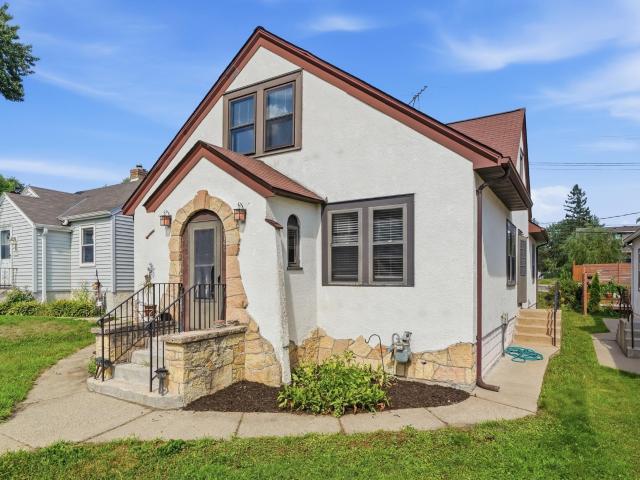 House for sale in Hennepin, Minnesota