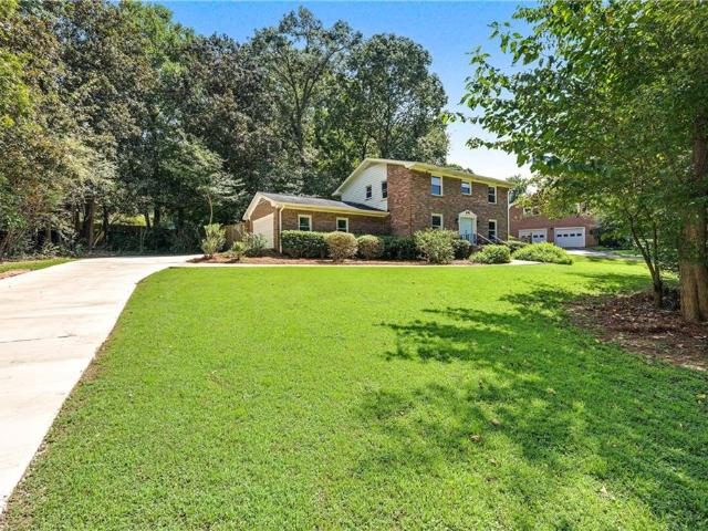 House for sale in Dunwoody, Georgia
