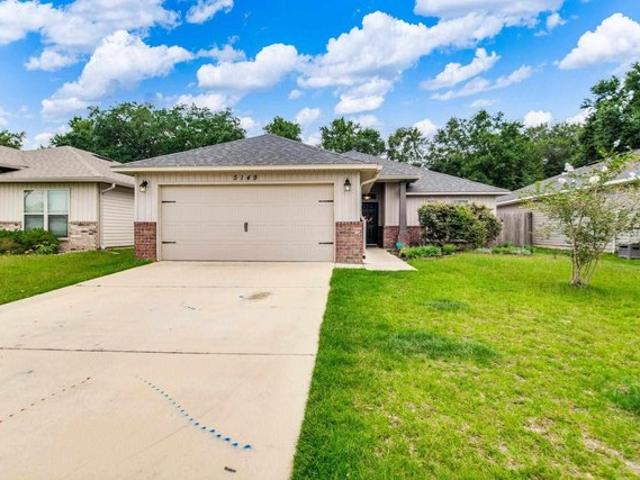 House for sale in Pace, Florida