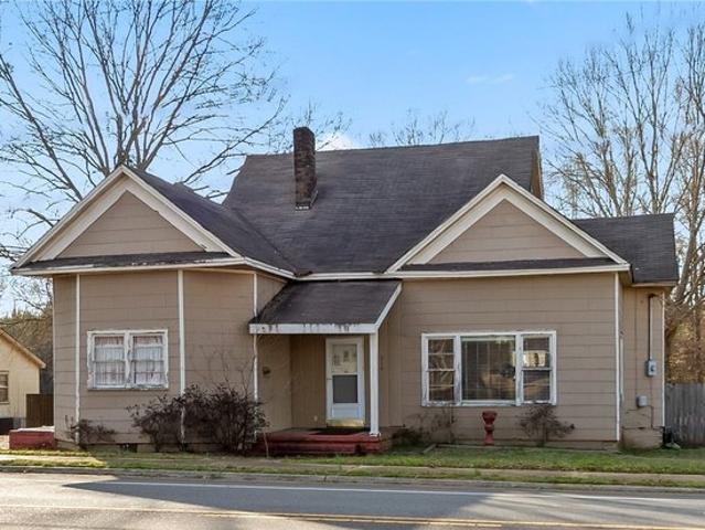 House for sale in Aliceville, Alabama