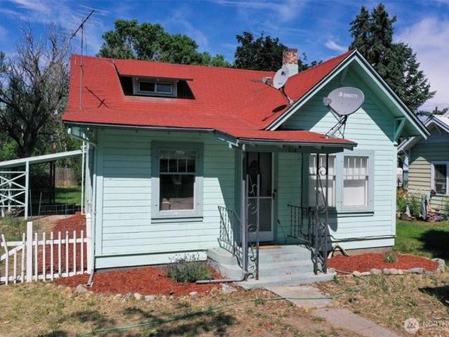 House for sale in Omak, Washington