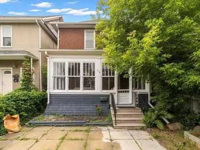 House for sale in East St. Paul, Manitoba