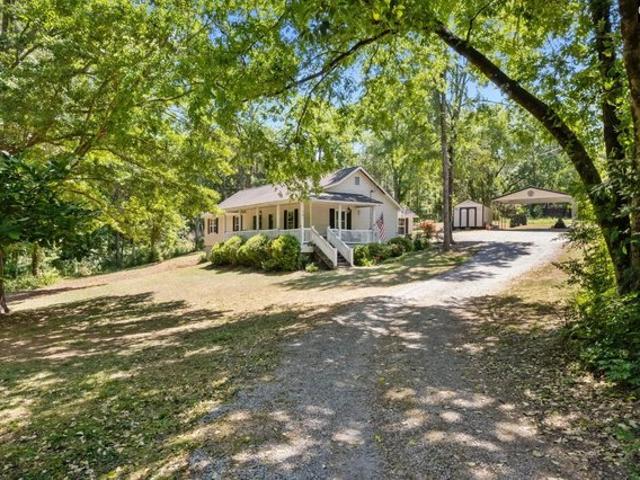 House for sale in Peak, South Carolina