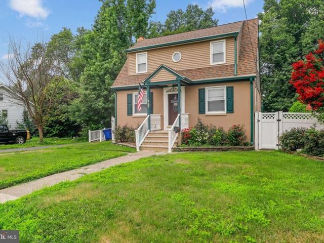 House for sale in Maple Shade Township, Burlington County