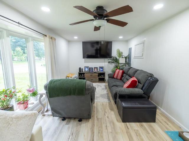 House for sale in Clinton, Missouri