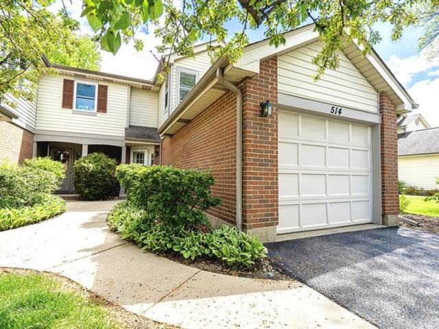 Townhouse for sale in Arlington Heights, Illinois