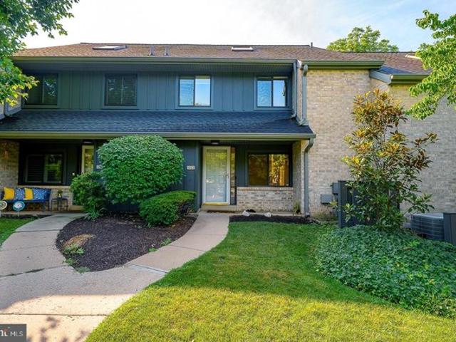 Townhouse for sale in Chester, Pennsylvania