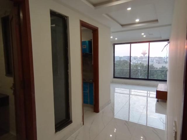 Apartment for sale in Lahore, Bahria Town