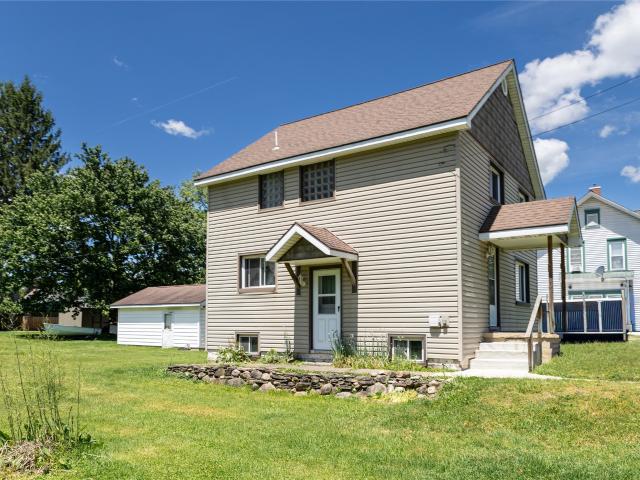 House for sale in Crawford, Pennsylvania