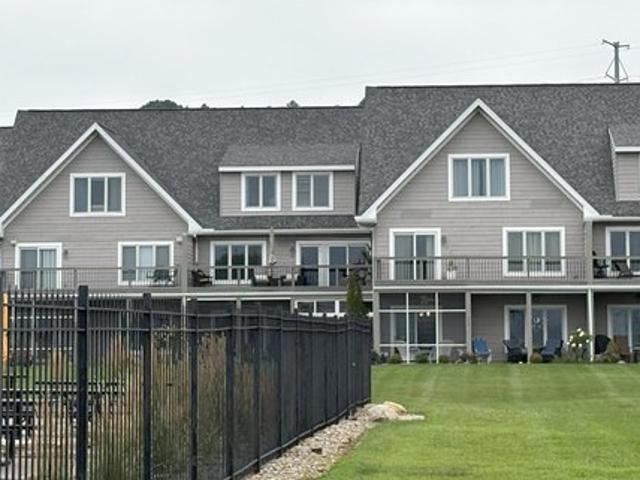 Condo for sale in East Peoria, Illinois
