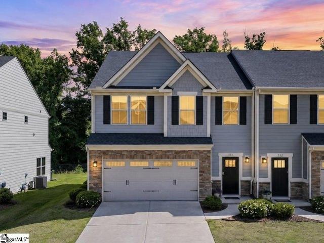 Townhouse for sale in Simpsonville, South Carolina
