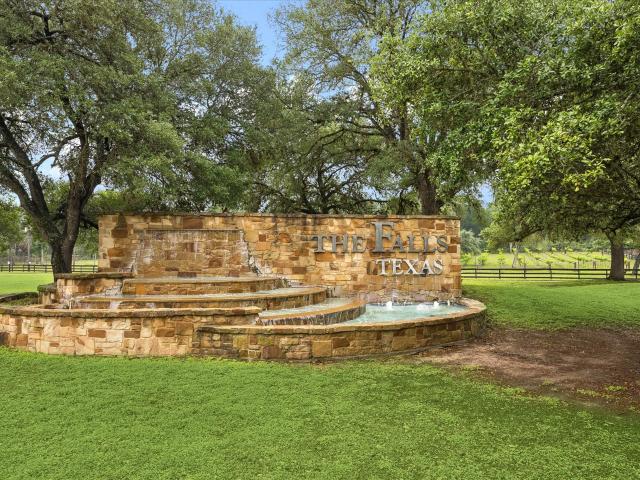 House for sale in New Ulm, Texas