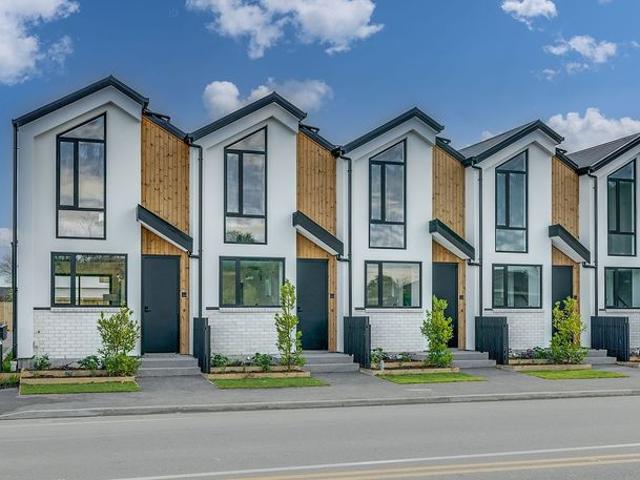 House for rent in Chaslands, Canterbury