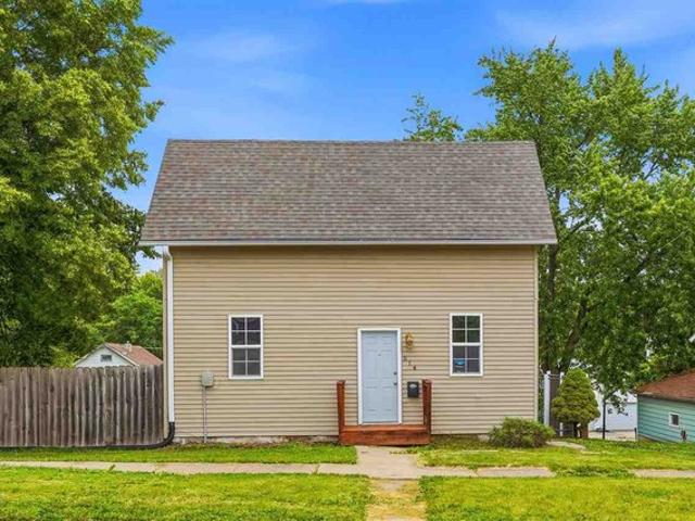 House for sale in Washington, Iowa