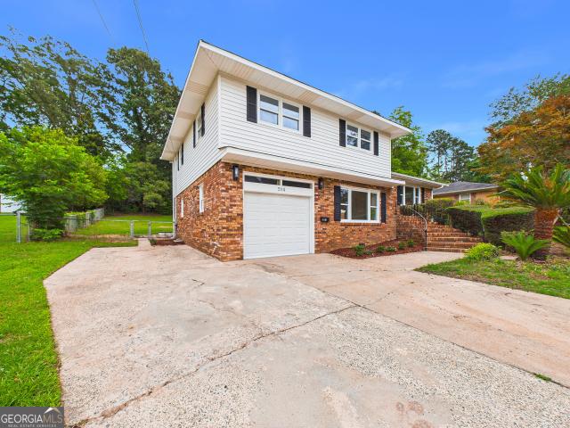 House for sale in Kathleen, Georgia