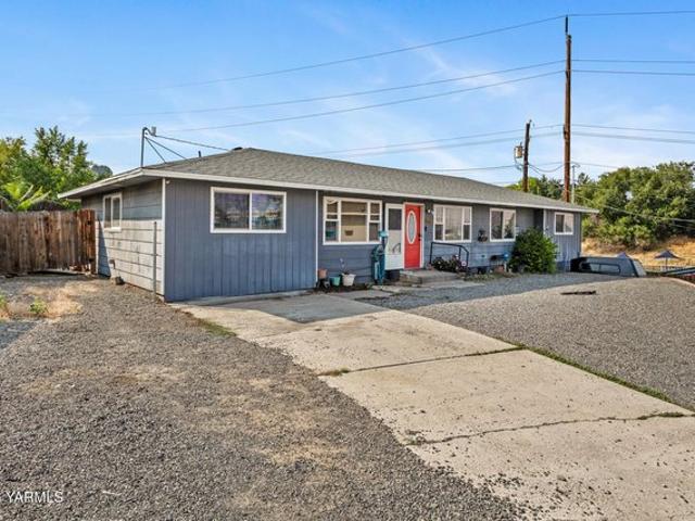 House for sale in Selah, Washington