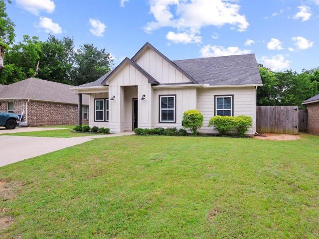 House for sale in Denison, Texas