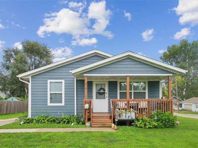 House for sale in Knoxville, Iowa