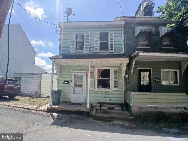 Townhouse for sale in Shenandoah, Pennsylvania