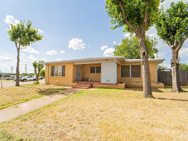 House for sale in Breckenridge, Texas
