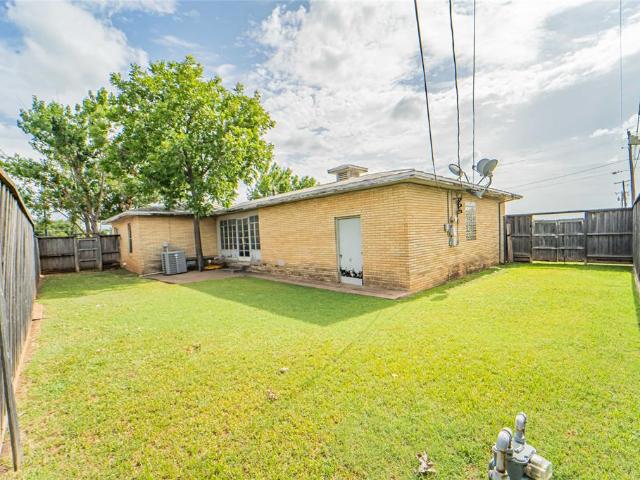 House for sale in Breckenridge, Texas