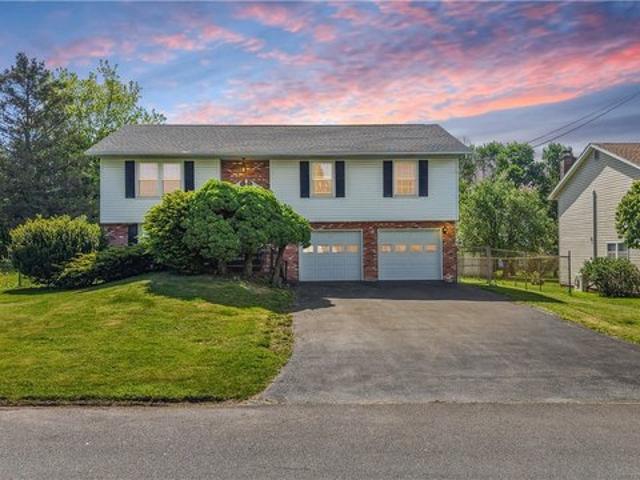 House for sale in Oneida, New York