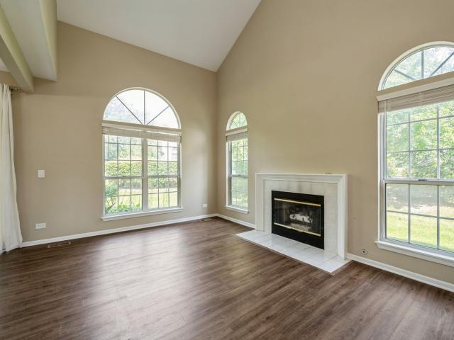 Townhouse for sale in Mundelein