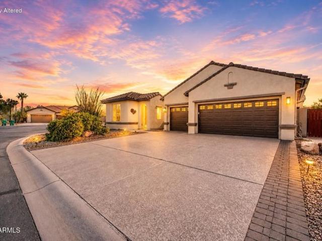 House for sale in Eloy, Pinal County