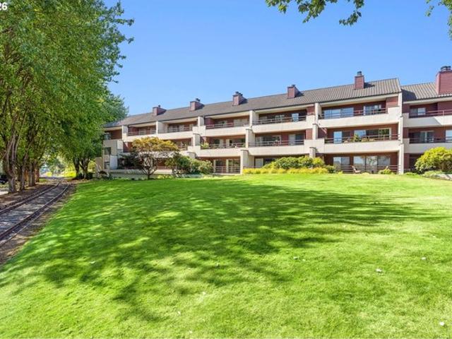 Condo for sale in Oregonia