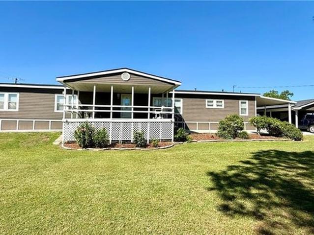 House for sale in Lafitte, Jefferson Parish