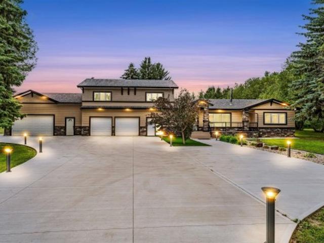 House for sale in Alberta
