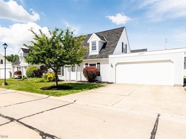 Condo for sale in Willoughby, Ohio
