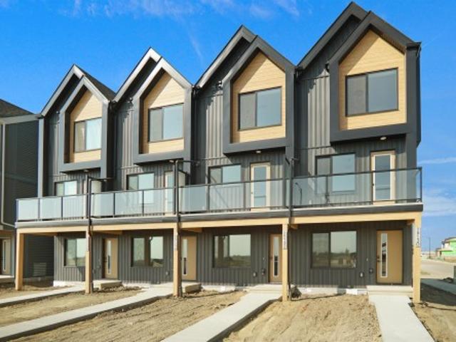 House for sale in Wedgewood, Alberta