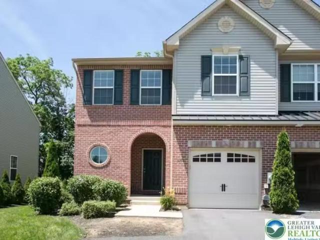 Condo for rent in Allentown