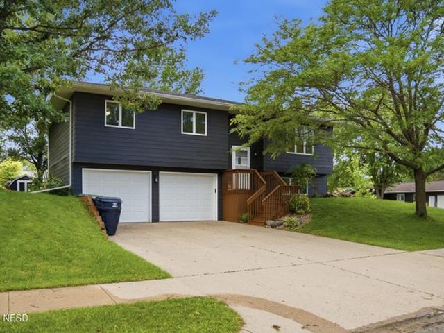 House for sale in Watertown, South Dakota