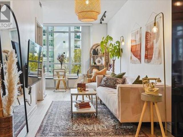 Condo for sale in Woburn, Ontario