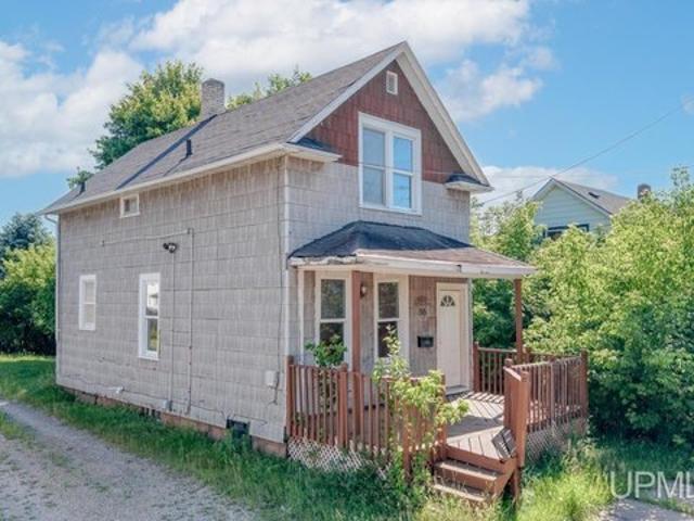 House for sale in Iron Mountain, Michigan