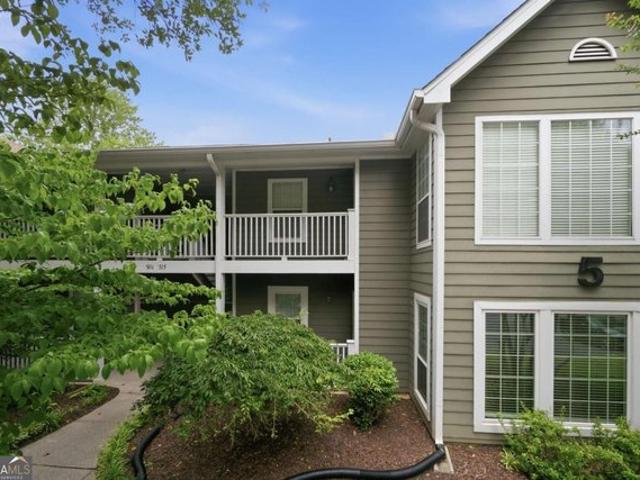 Condo for sale in Duluth, Georgia