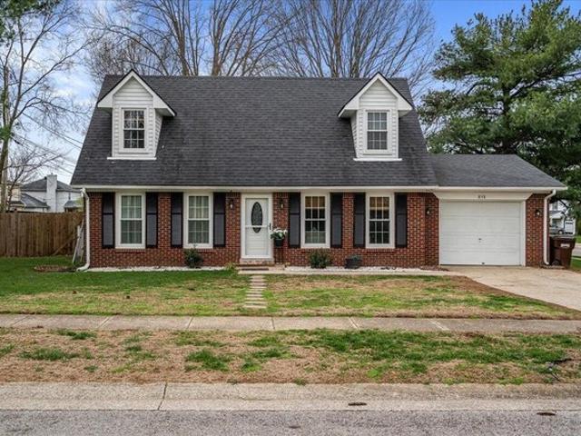 House for sale in Versailles, Kentucky