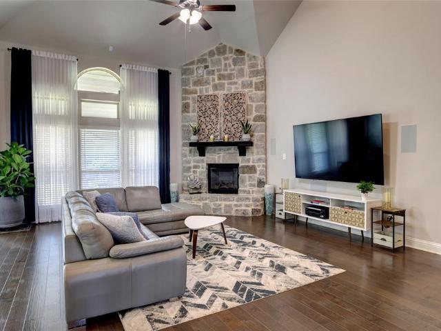 House for sale in Woodcreek, Fate