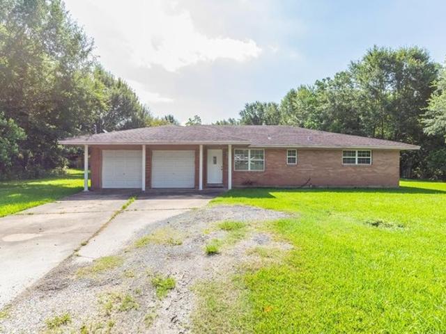 House for sale in Bridge City, Texas