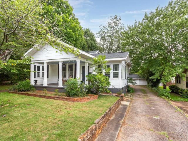 House for sale in Anniston, Alabama