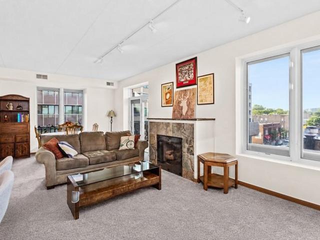 Condo for sale in Evanston, Illinois