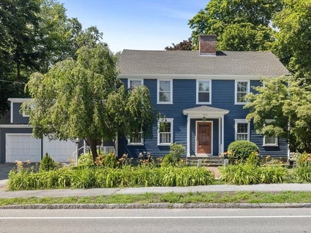 House for sale in Shrewsbury, Massachusetts