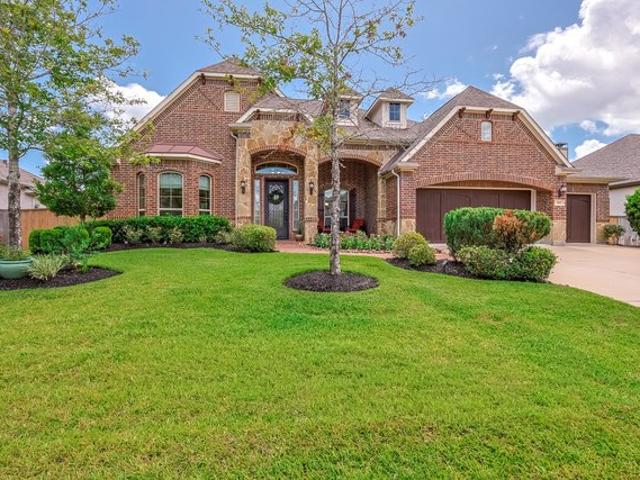 House for sale in Pinehurst, Texas