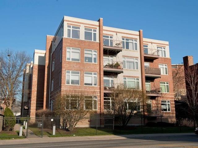 Condo for sale in Oak Park, Illinois