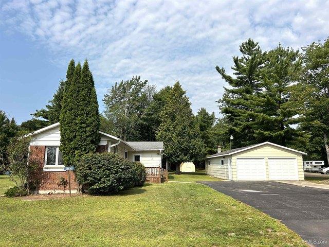 House for sale in Manistique, Michigan