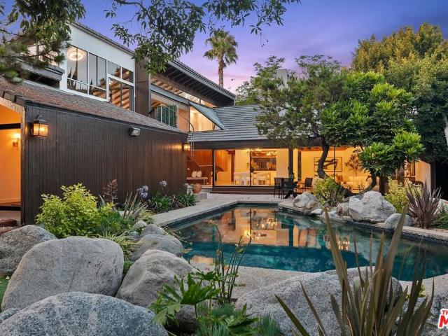 House for sale in Beverly Hills, Los Angeles County