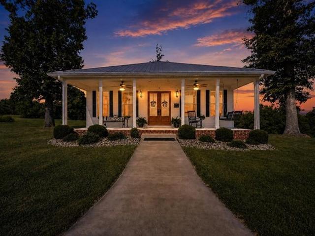 Farm for sale in Adolphus, Kentucky