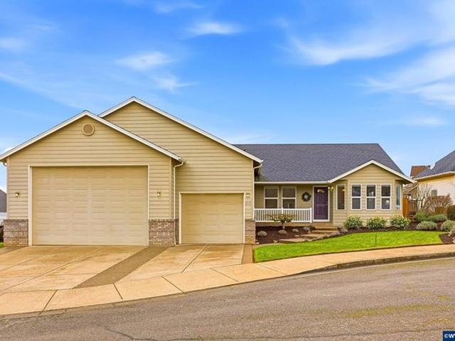 House for sale in Oregonia